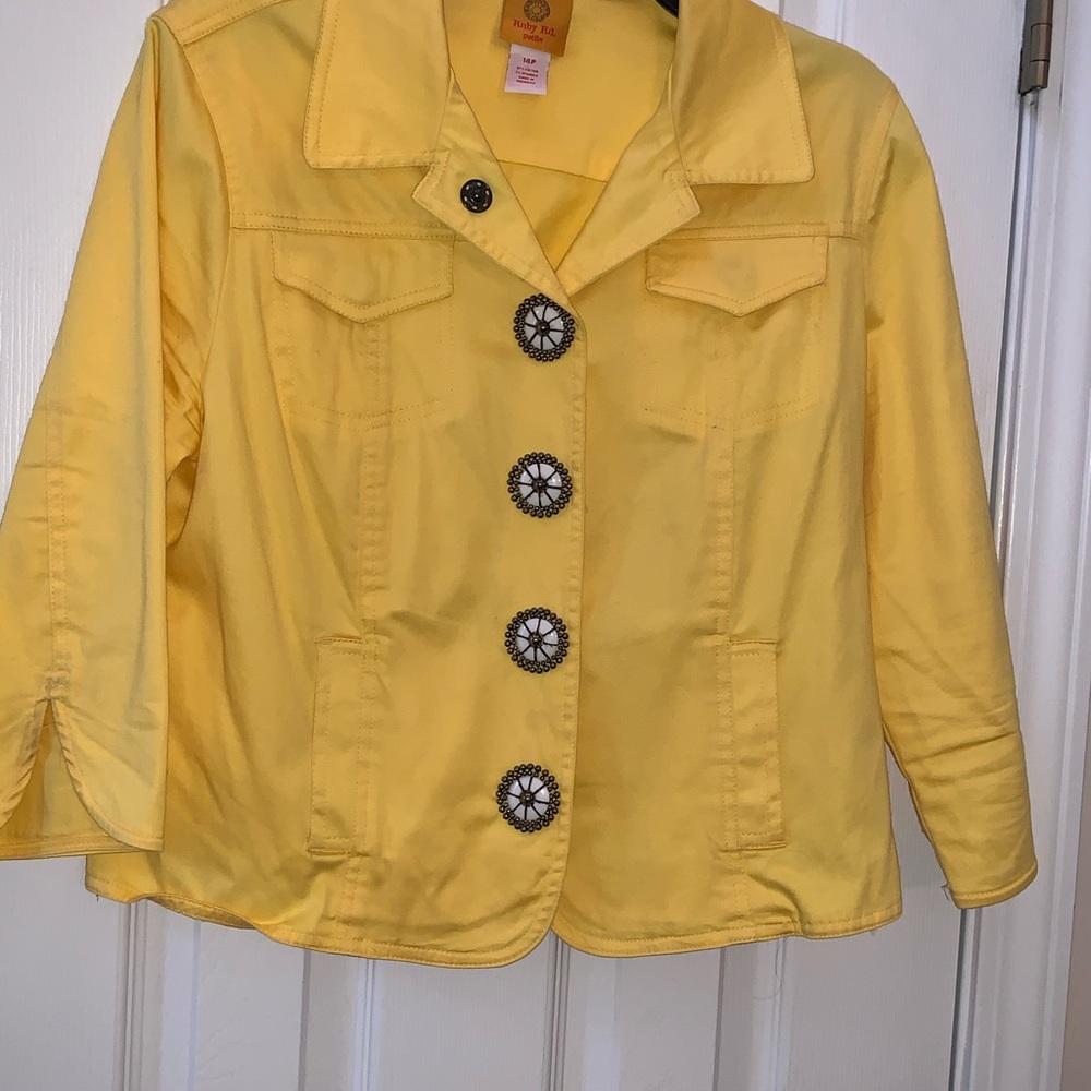 Ruby R 14P Yellow bead button jacket - Picture 2 of 15
